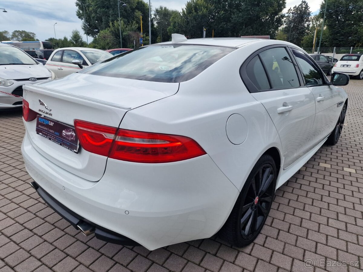 JAGUAR XE 2.0D AWD R-SPORT DYNAMIC - 7