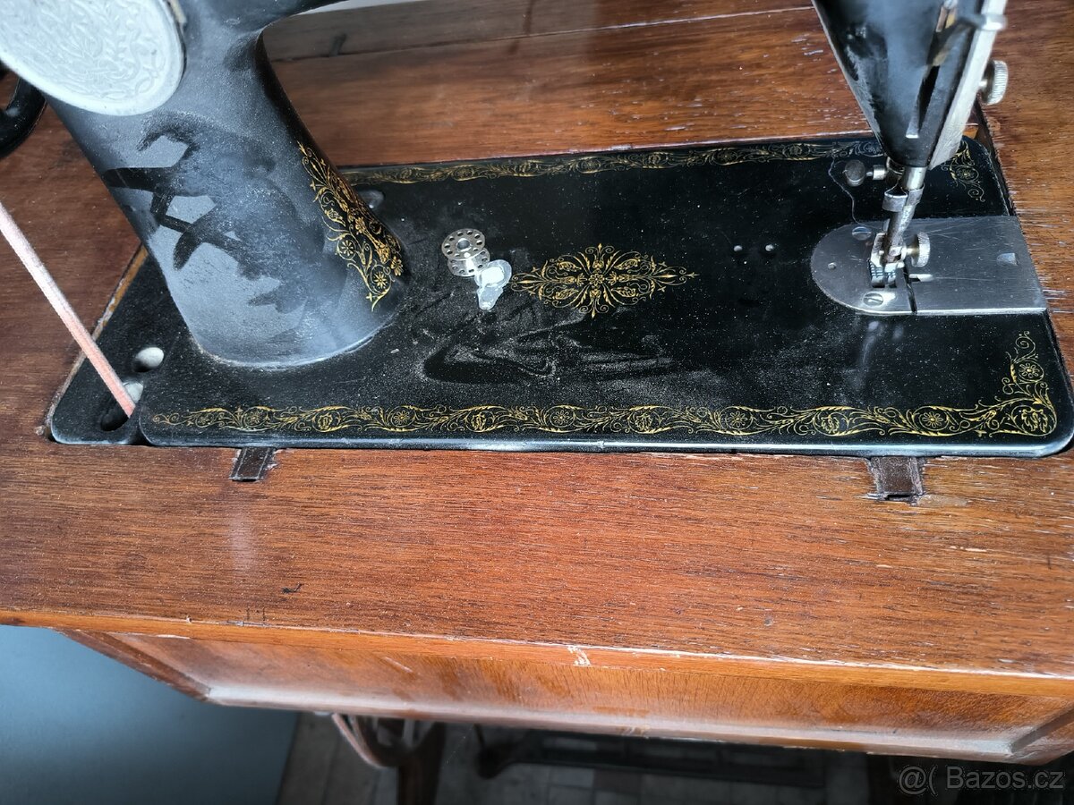 Šicí stroj Singer 1930 kompletní - 7