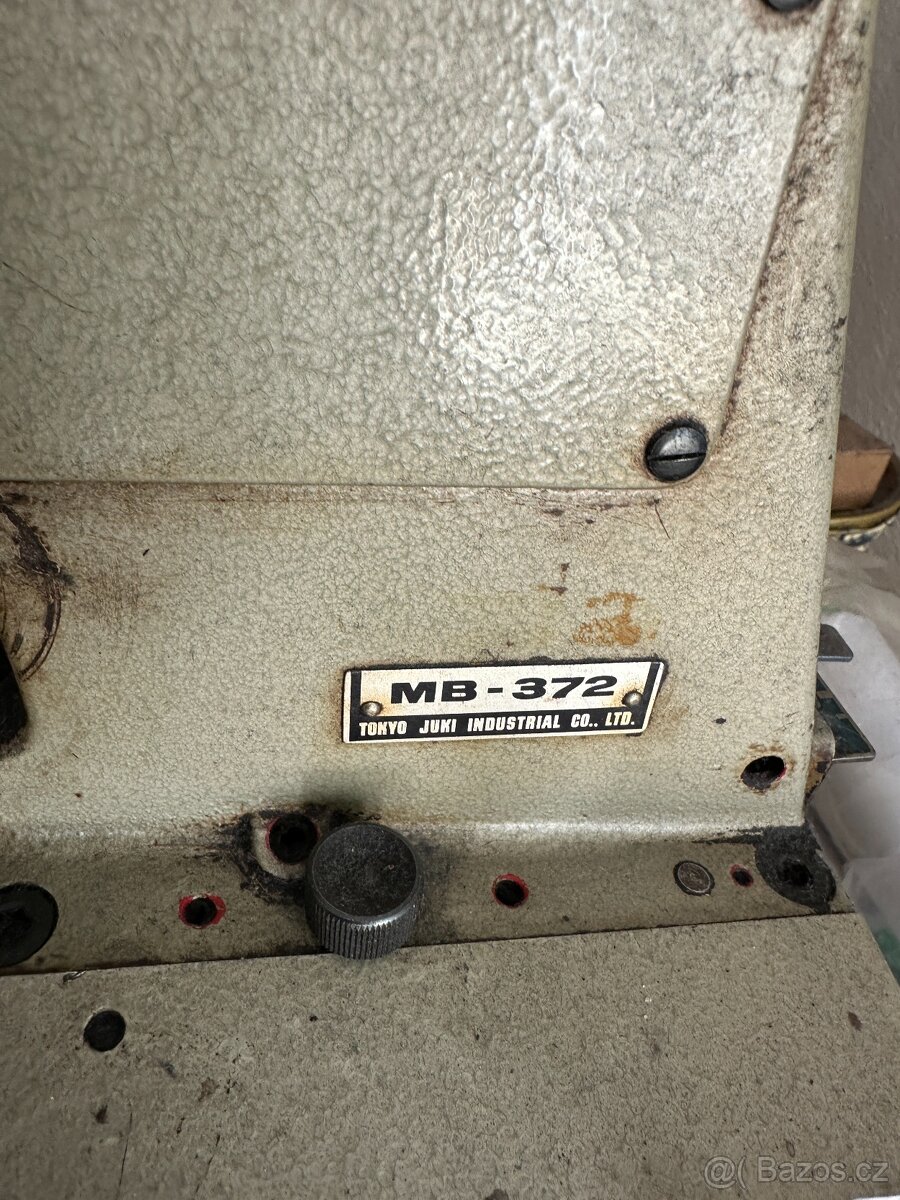 Šicí stroje Minerva a Juki - knoflíkovačka a dírkovačka - 7