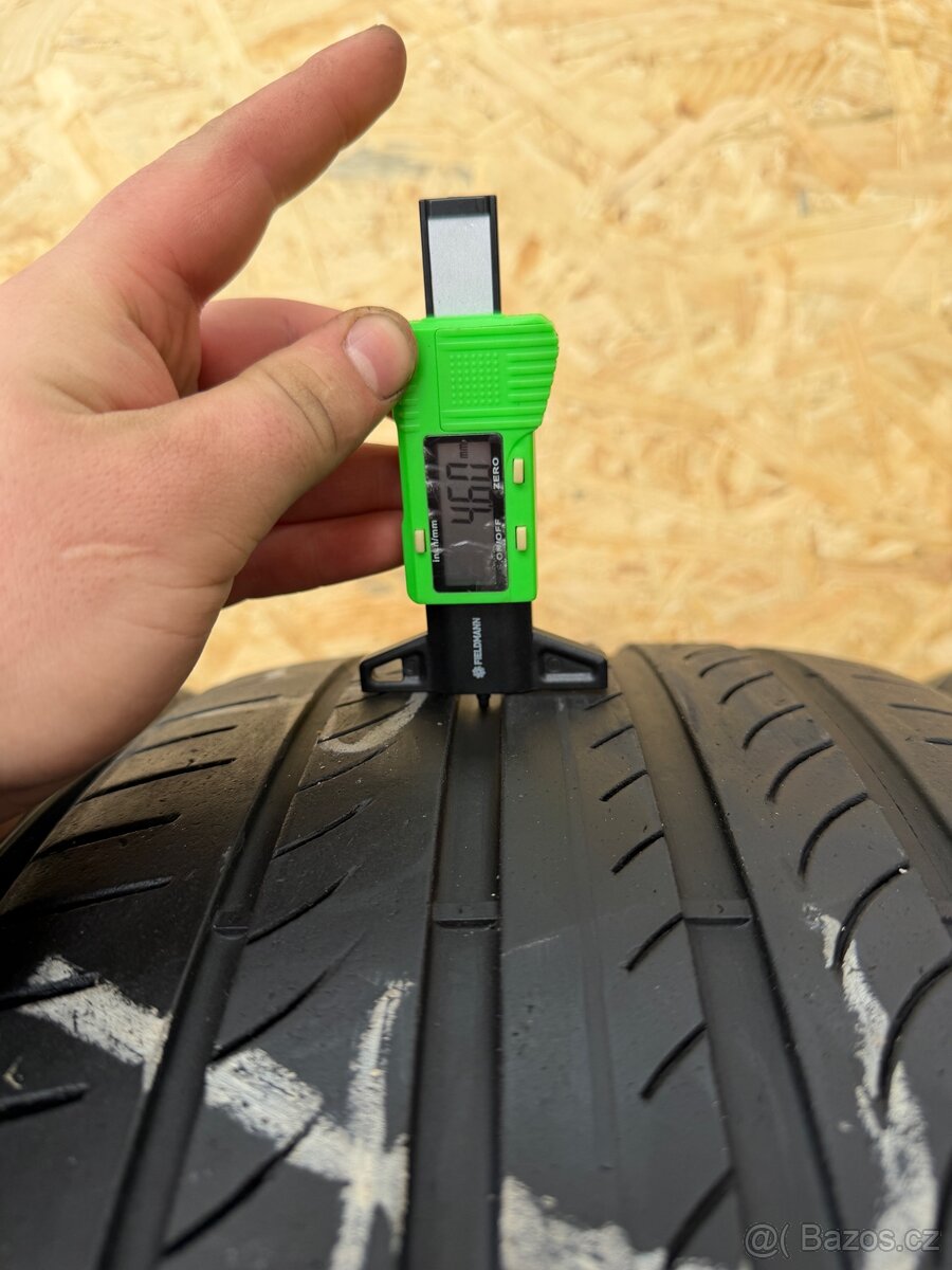Prodám 235/40/19 letni pneu - 7