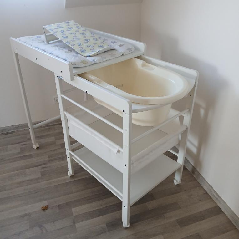Kočárek, houpátko, postýlka, přebalovací pult... - 7