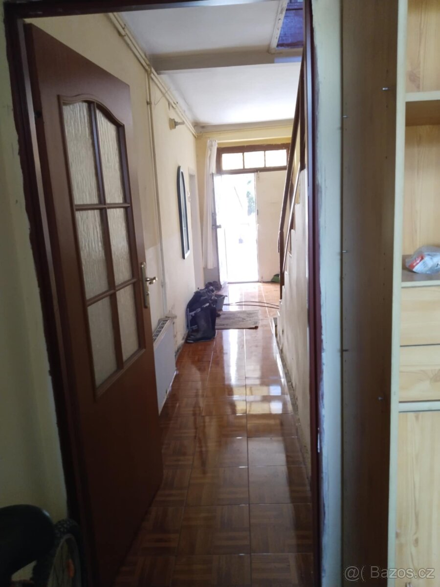 Rodinný dům se zahradou - 7