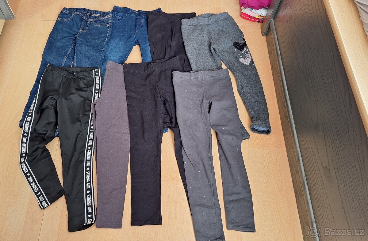 Balík oblečení 6-8 let dívka - 7