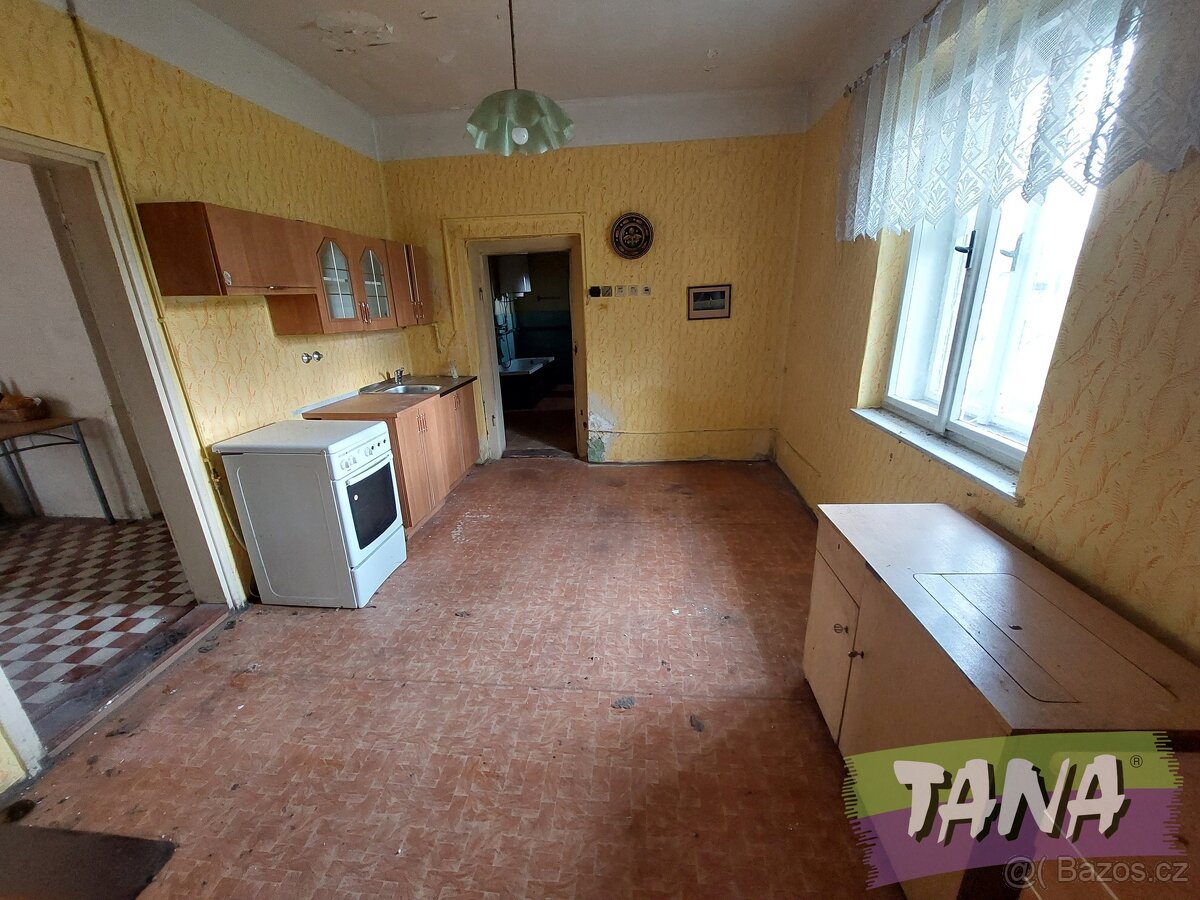 Prodej podílu o velikosti 1/2 - Zemědělská usedlost v Českém - 7