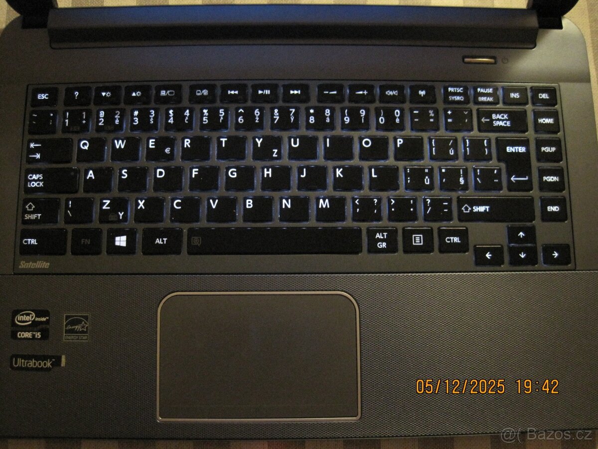 Toshiba Satellite U940-10F - 7