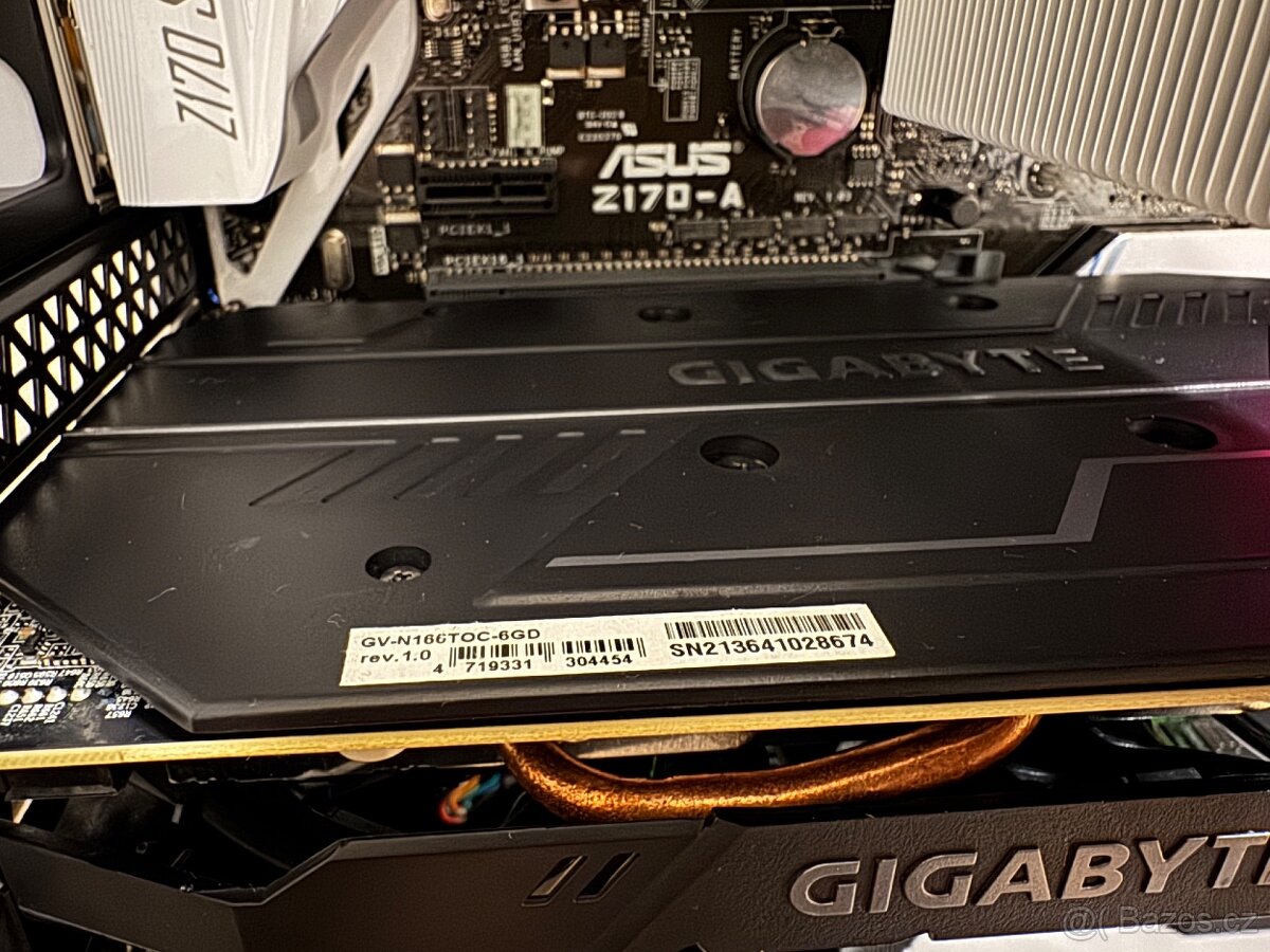 (prodáno ❌💰) PC 33 Fractal Design Focus 2 TG White - 7