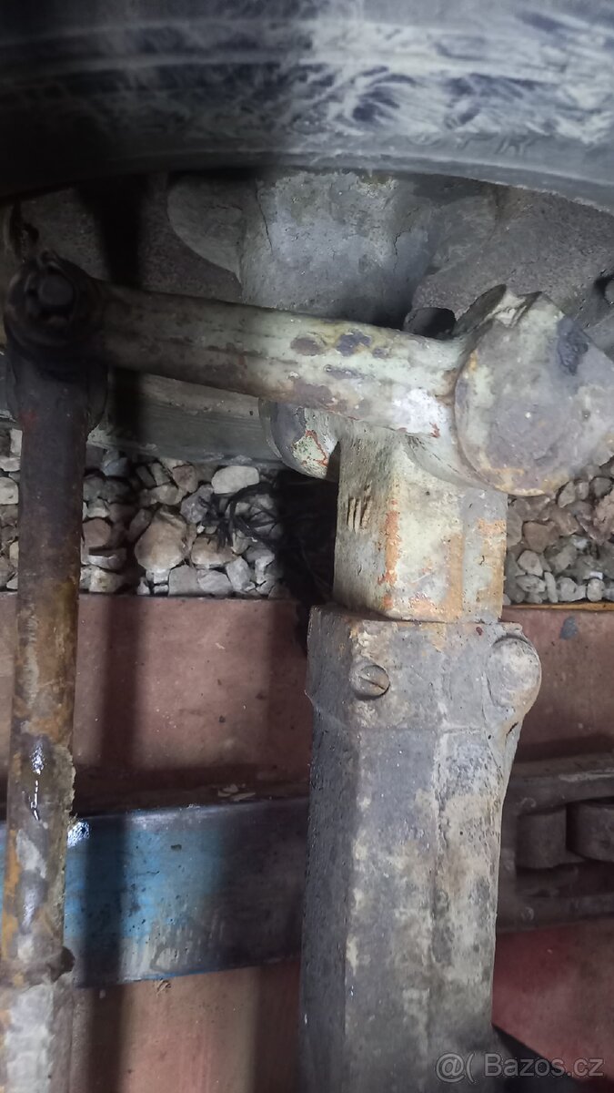 Zetor 25A-přední náprava - 7