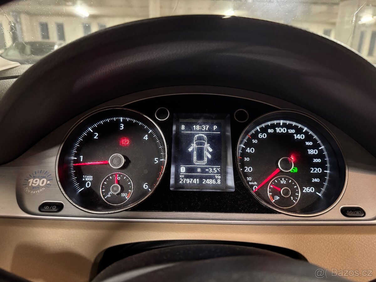 Volkswagen Passat B7 Alltrack 2.0 TDI (2012) - 7