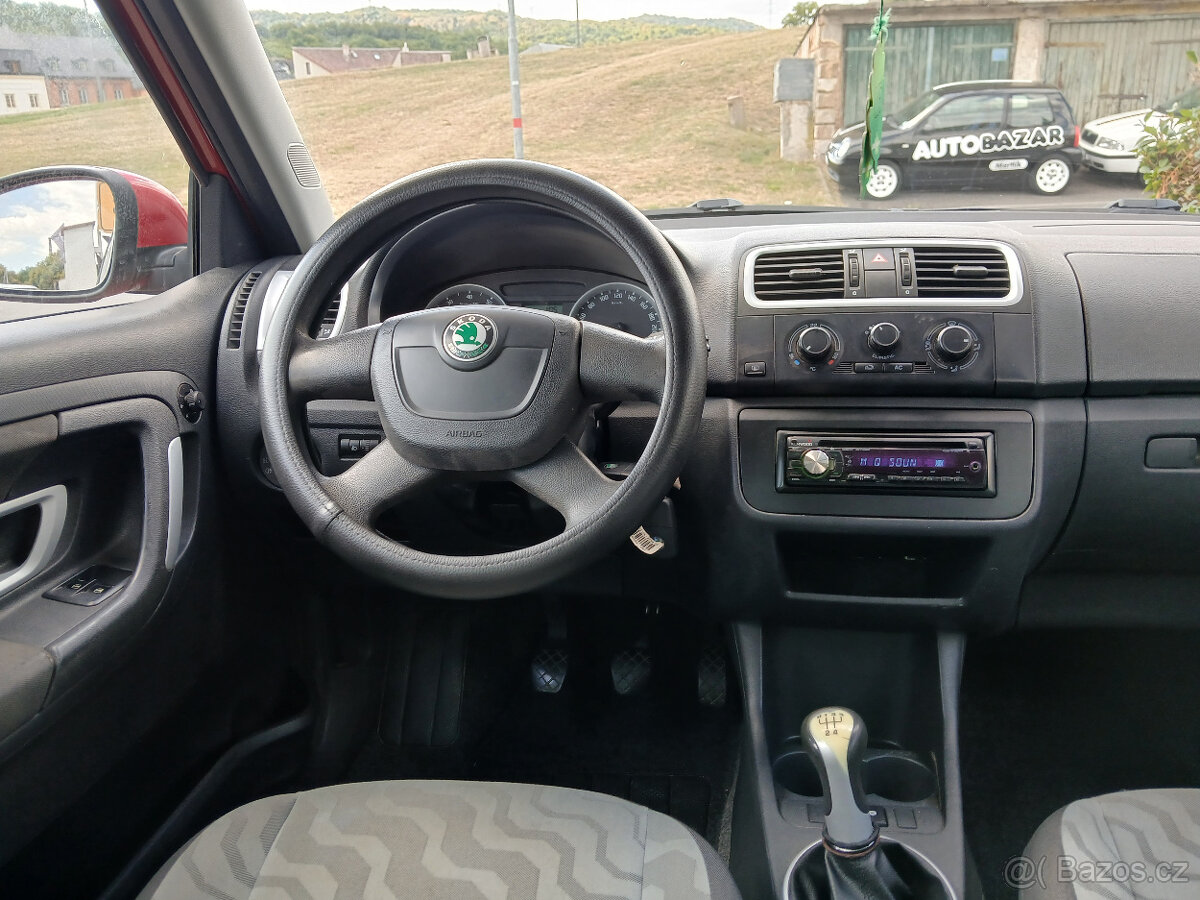 Škoda Fabia Combi 1.4 MÁLO NAJETO - 7