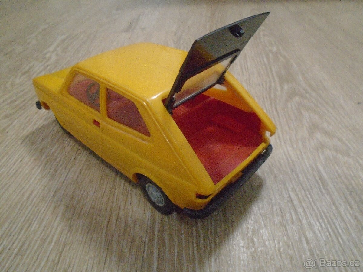 Stará Hračka Fiat 127A - 7