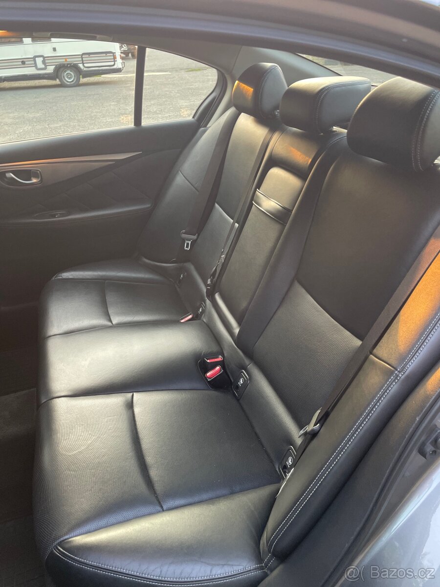 INFINITI Q50 - 7