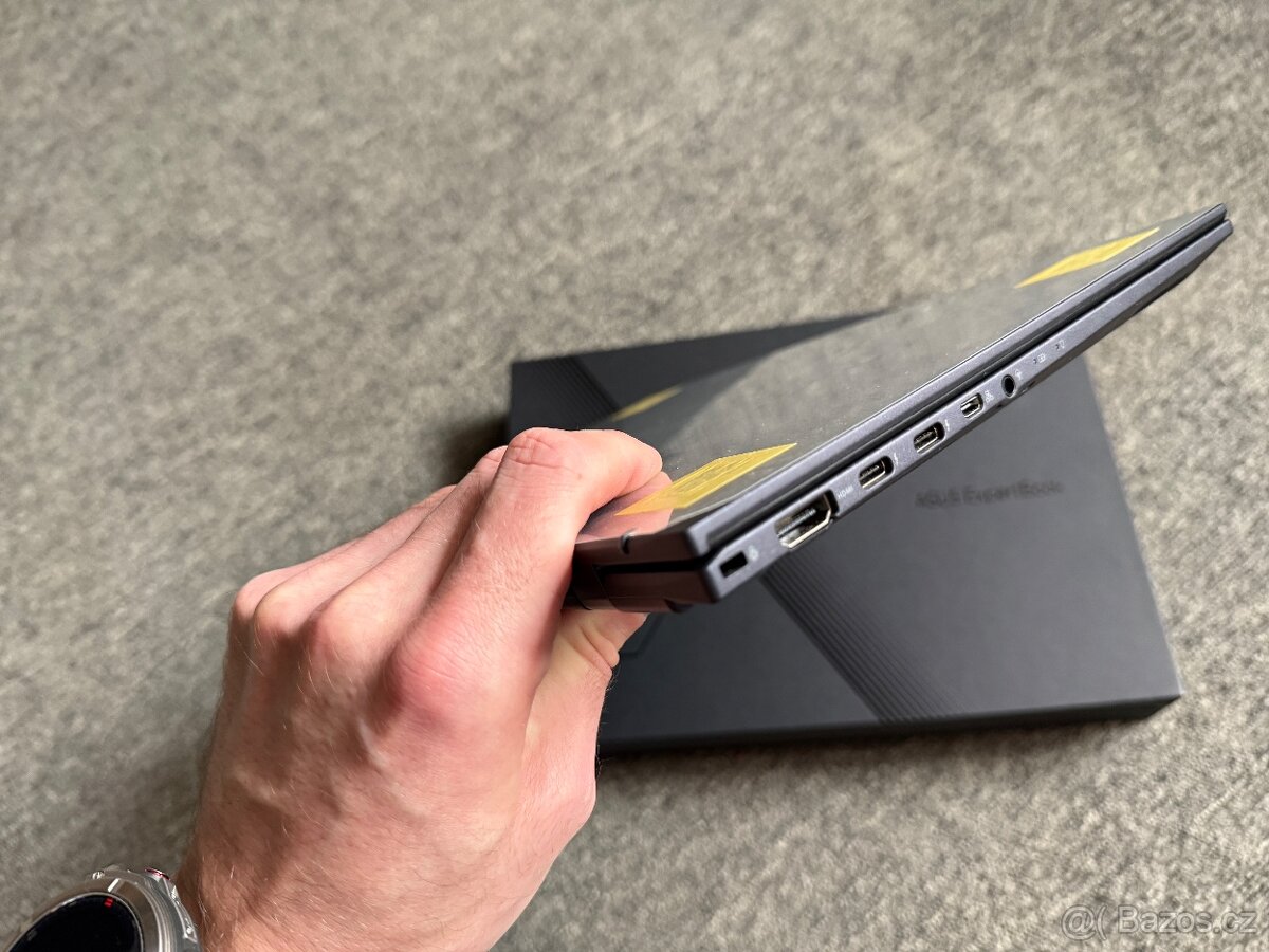 ASUS ExpertBook B9 OLED - 7