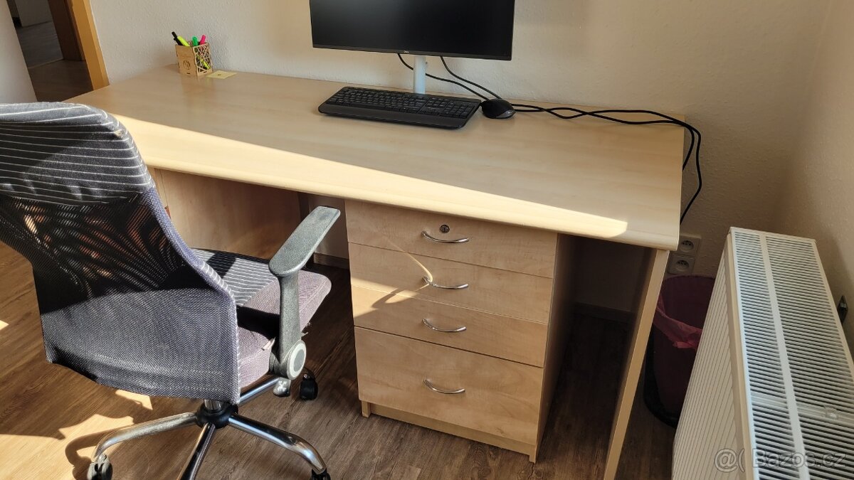 kancelářský nábytek - 7