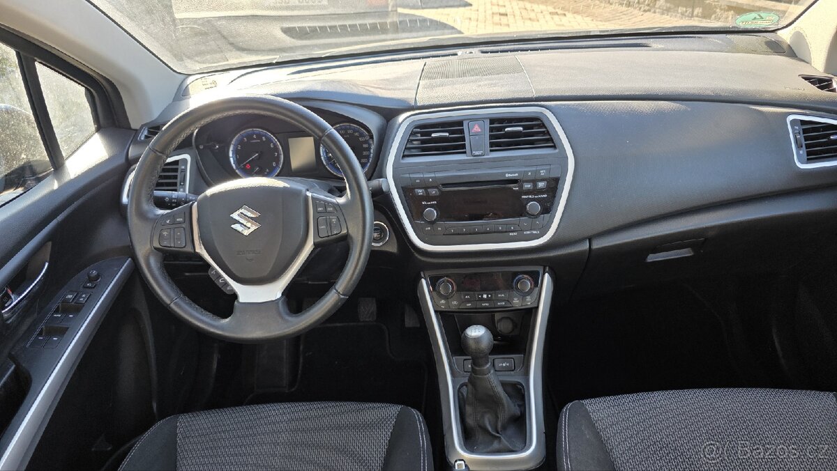 SUZUKI SX4 S-CROSS 1,6 - 7