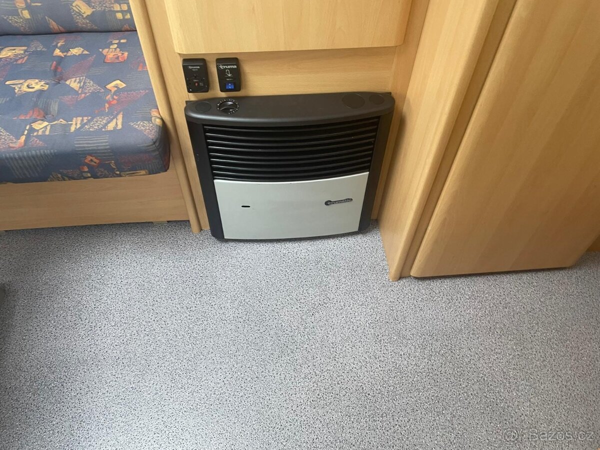 Dethleffs Camper 460,pevná postel ,bojler, sprcha, MARKÝZA - 7