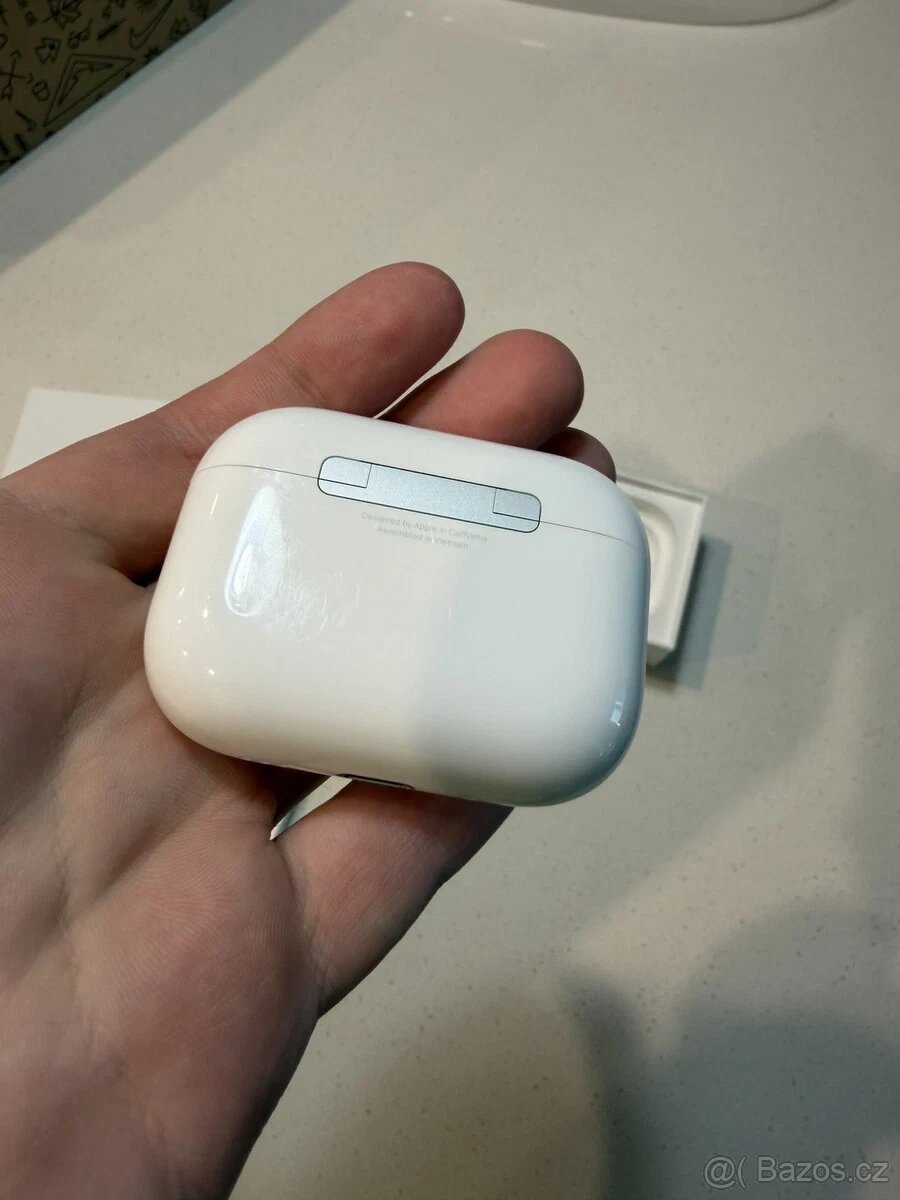 Nové, nepoužívané Apple AirPods Pro 3 - 7
