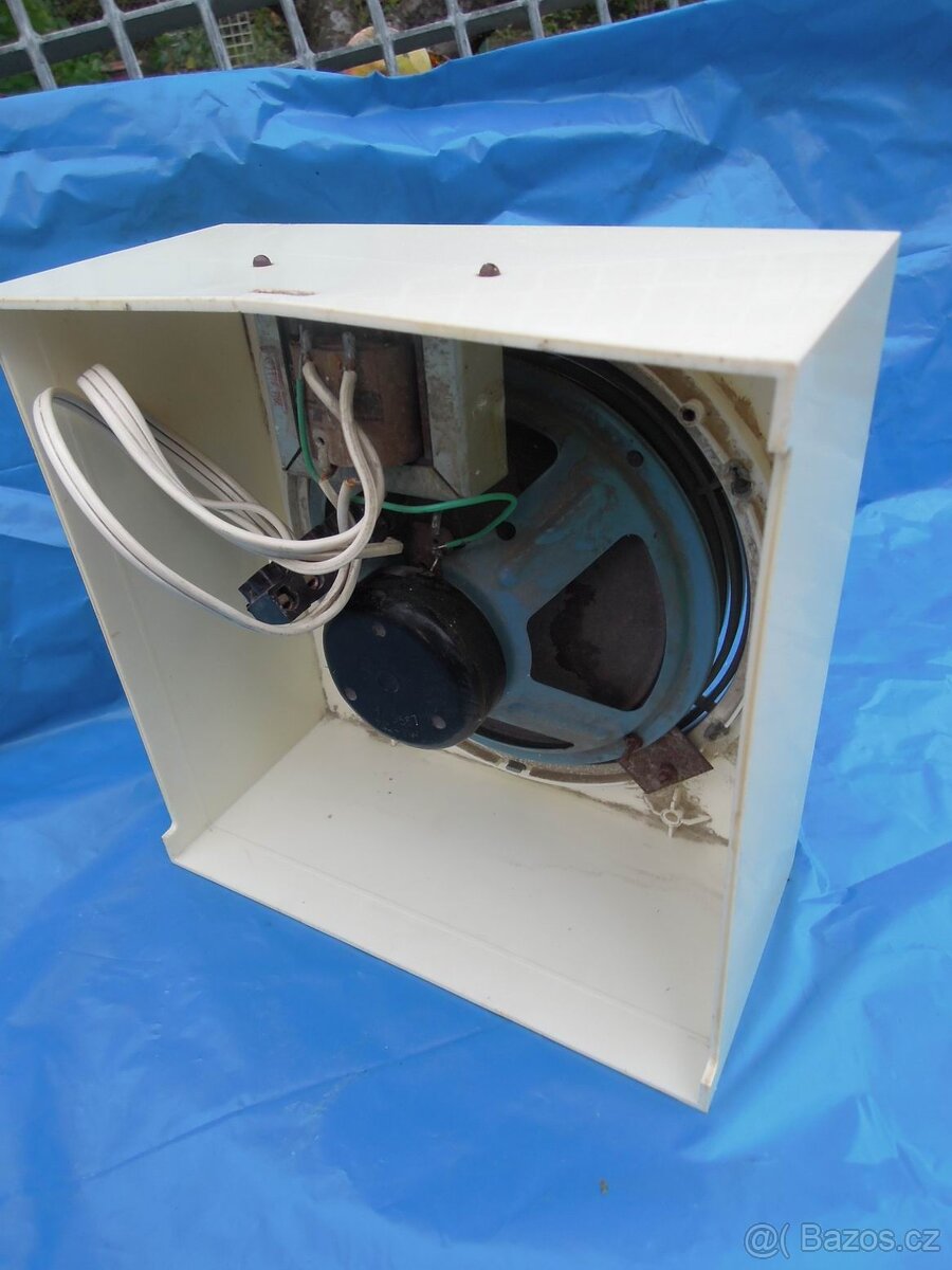 Reproduktor v dřevěné skřínce , atd .. - 7