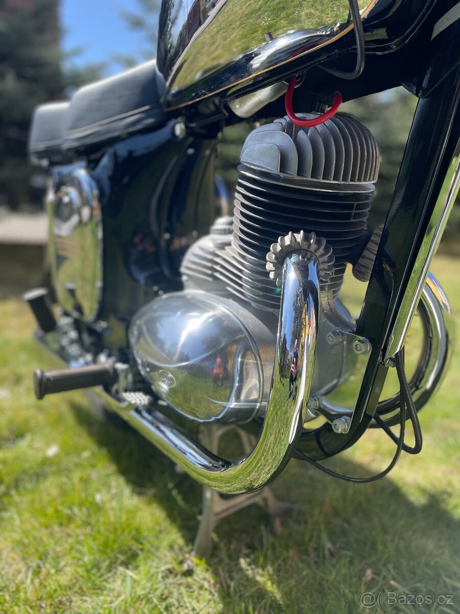 Jawa-ČZ 250 kývačka - 7