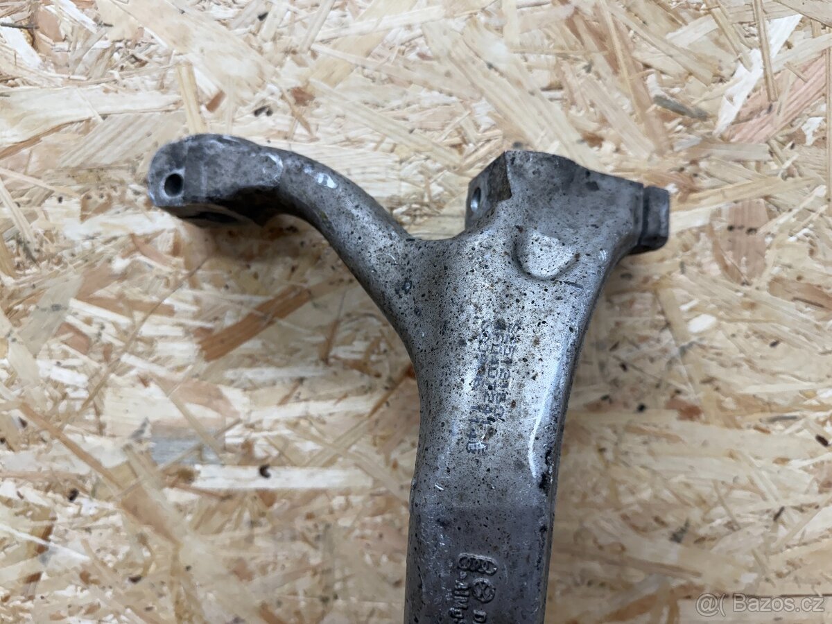 LEVÁ PŘEDNÍ TĚHLICE AUDI A6 C6 3.0 TDI 4F0407241 - 7