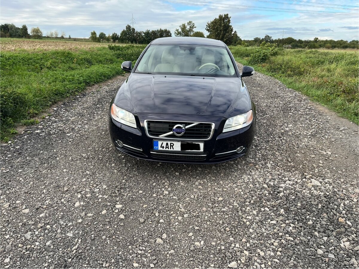 Volvo S80 V8, 2009, 4.4, 232kw - 7