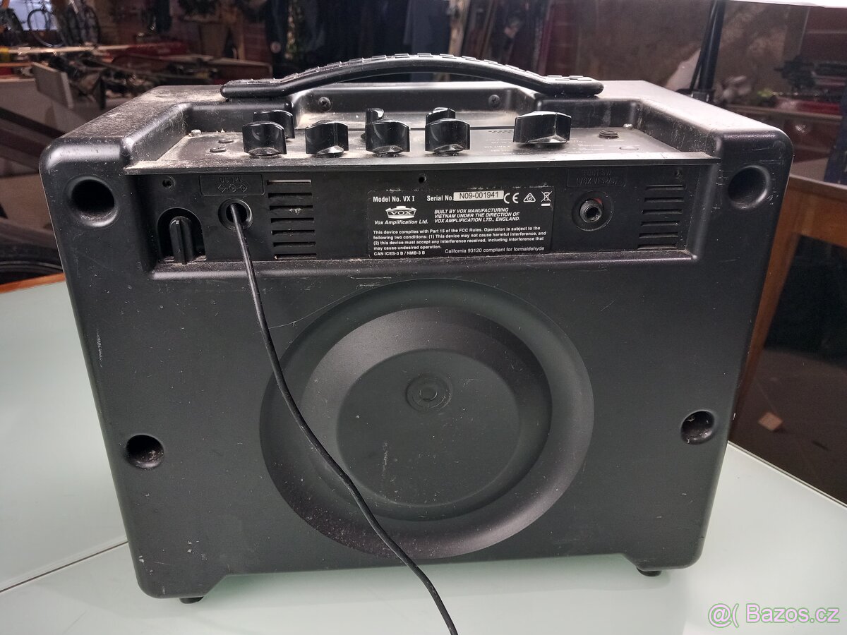 Kytarový zesilovač Vox VX I - 7