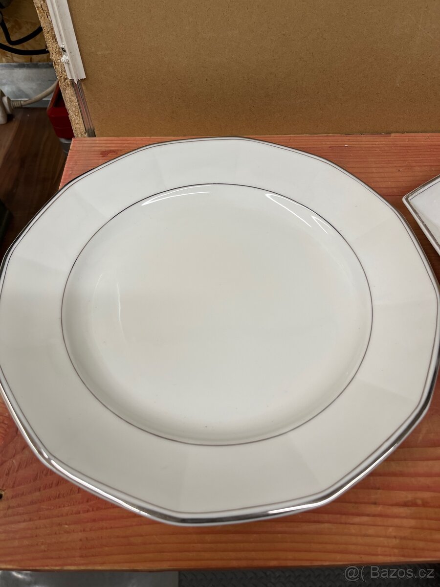 Prvorepublikový jídelní servis RFH Chodov - 7