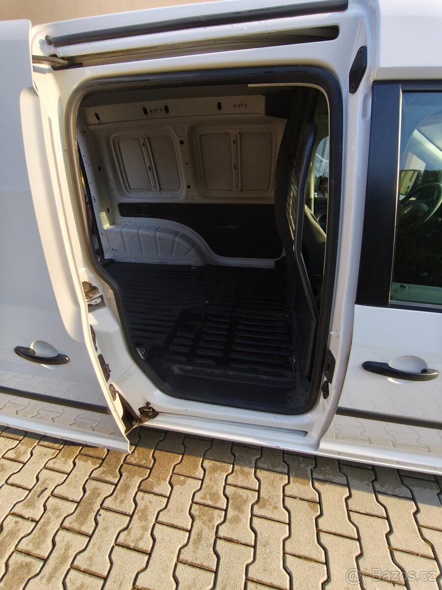 Volkswagen Caddy - 7