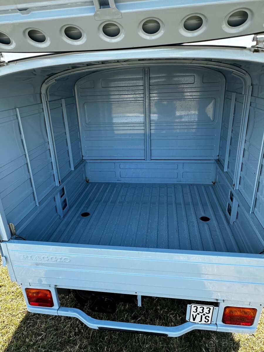 Piaggio Ape 50 light blue - 7
