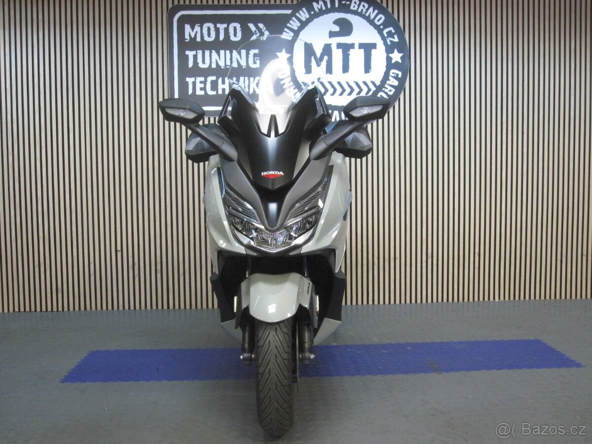 Honda Forza 350A - 7
