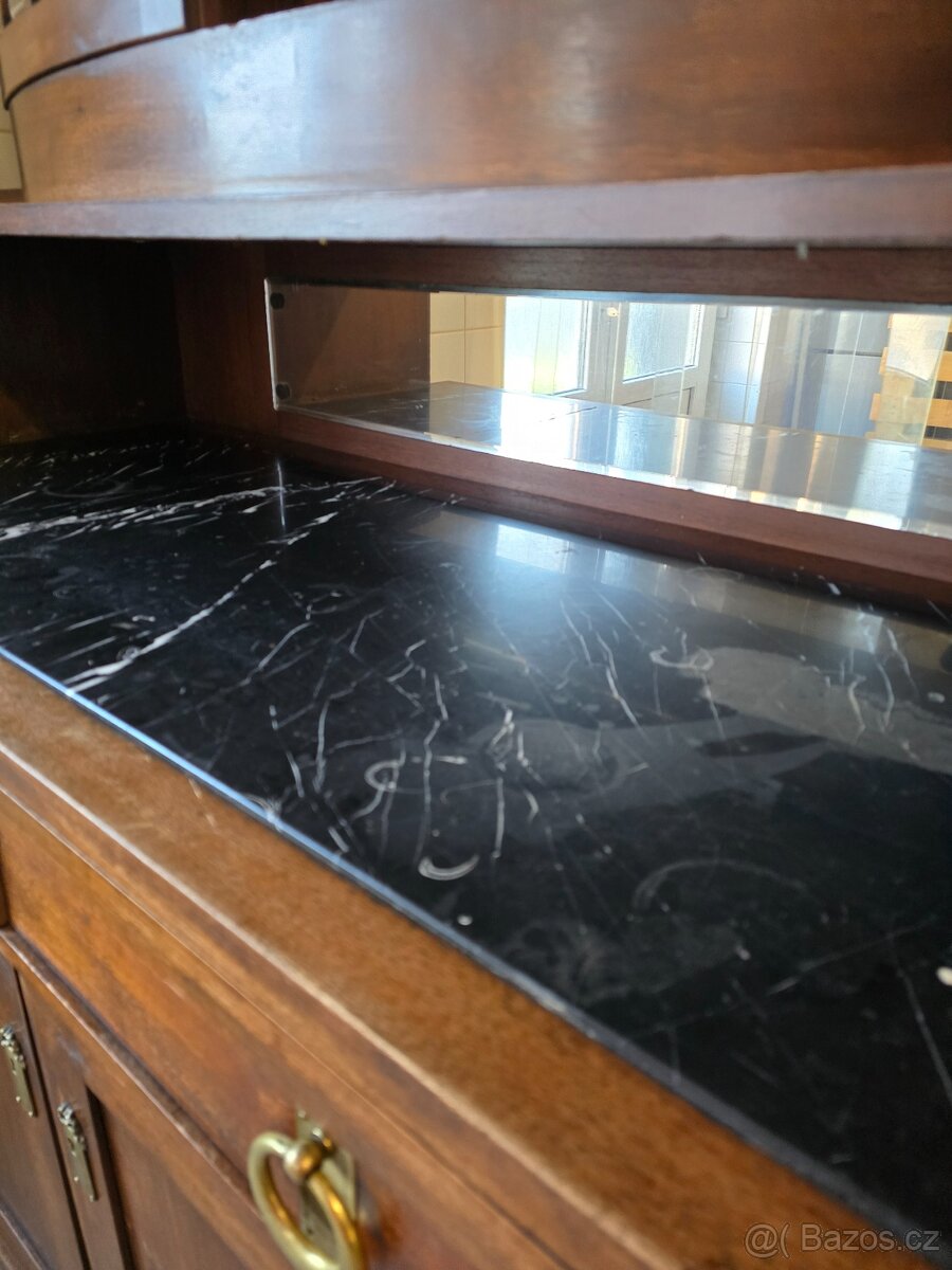 Prodám starožitný masivní příborník / absac - 7