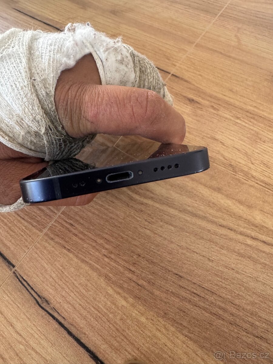 iPhone 12 mini - 128 GB - 7