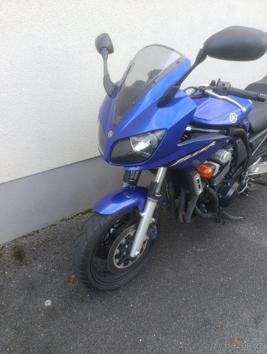 YAMAHA FAZER 600 - 7