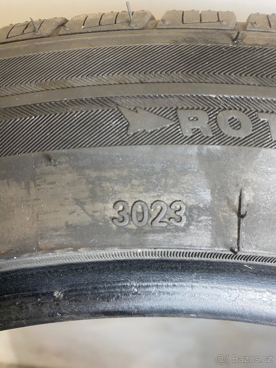 245/45R18 - 7