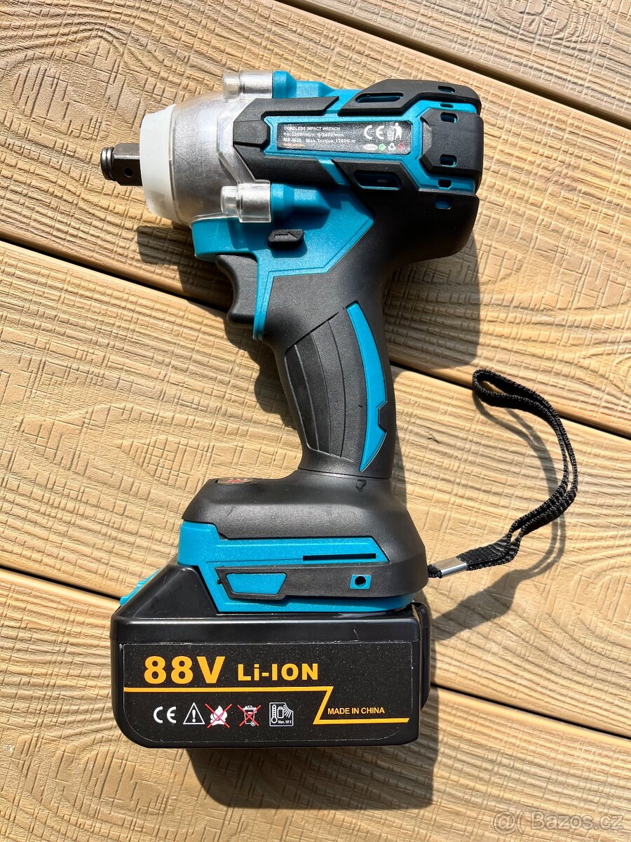 AKU rázový utahovák + vrtací šroubovák - 7