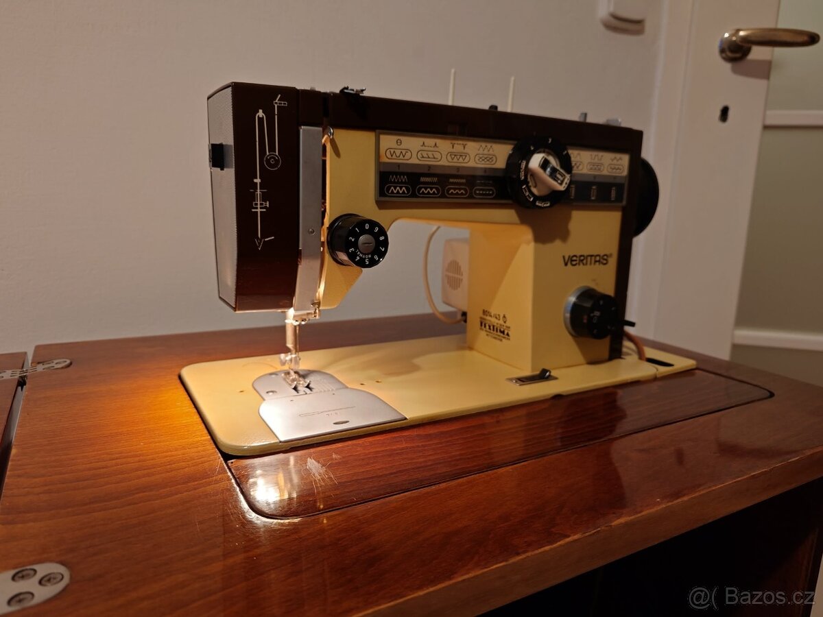 SKŘÍŇOVÝ ŠICÍ STROJ - 7