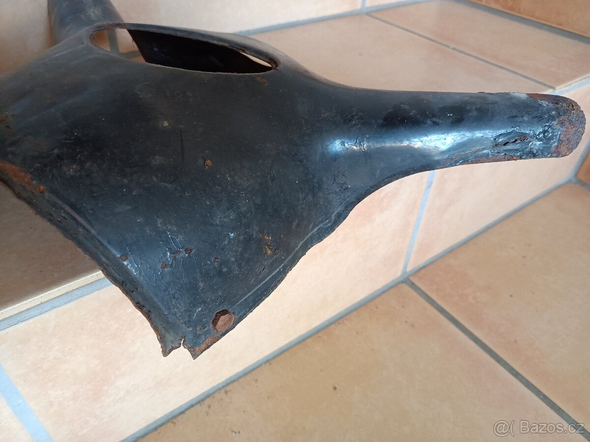 Jawa panelka - maska světla - 7