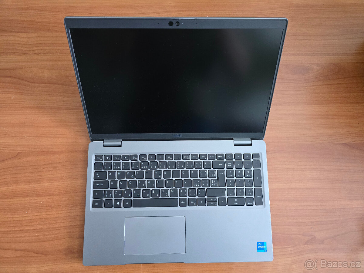 Dell Latitude 5520 - 7