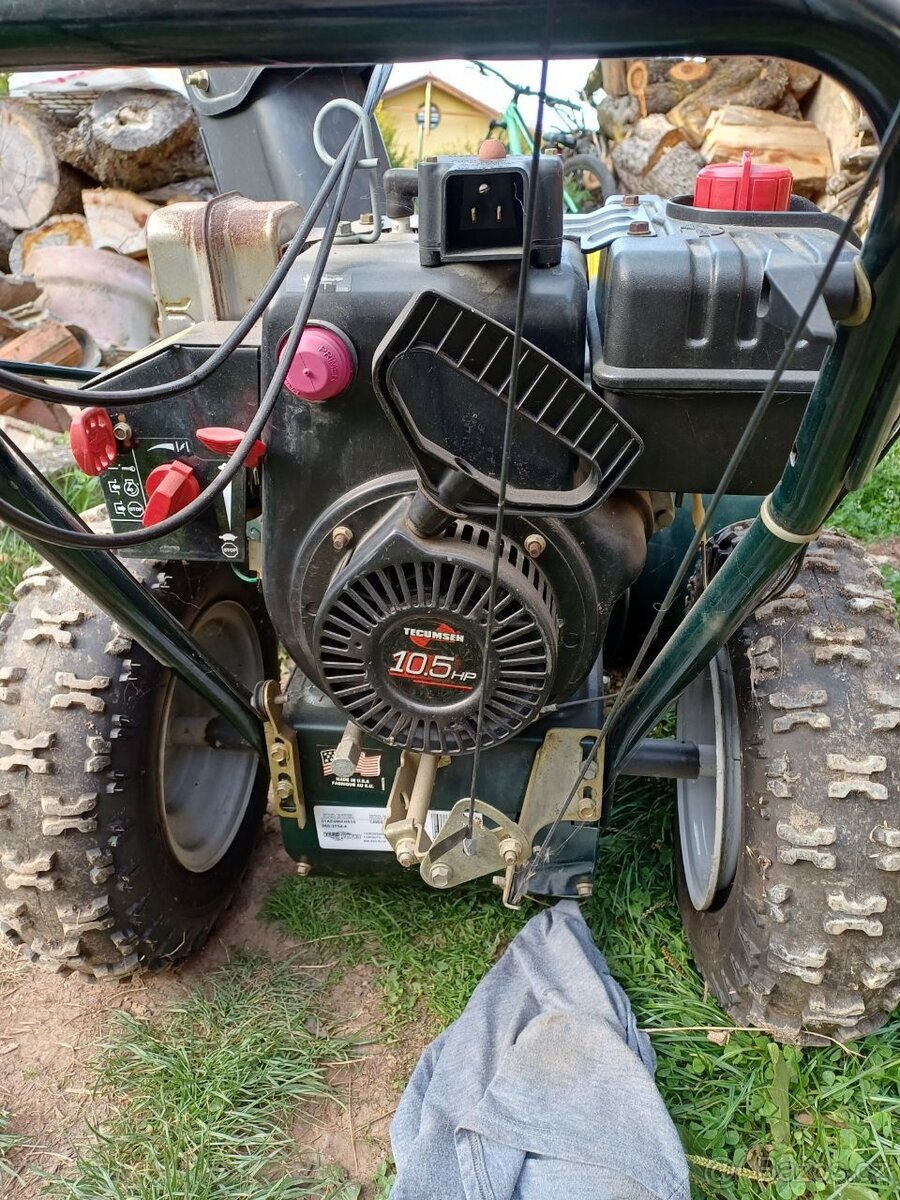 BENZÍNOVÁ SNĚHOVÁ FRÉZA 10,5 HP - 7