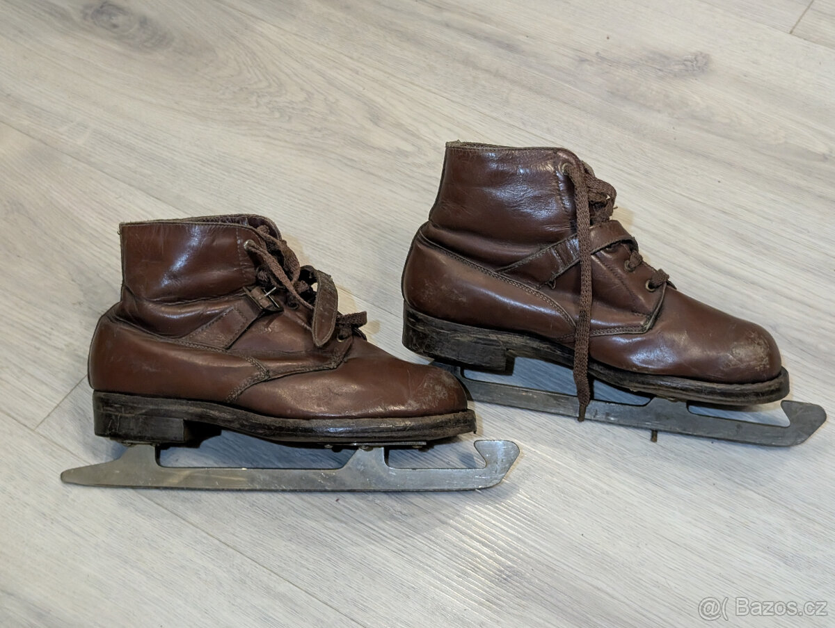 Starožitné dětské brusle - 7