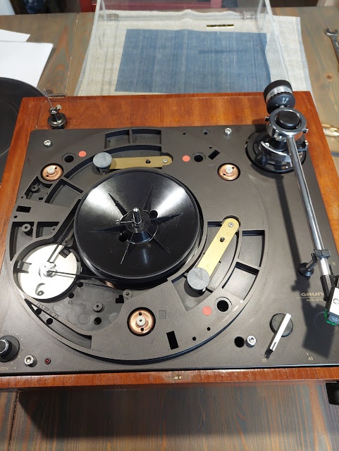 GRAMOFON GRUNDIG AUTO RETURN 740 - 7