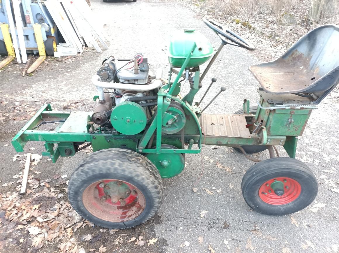 PRODÁM TENTO MALOTRAKTOR - 7