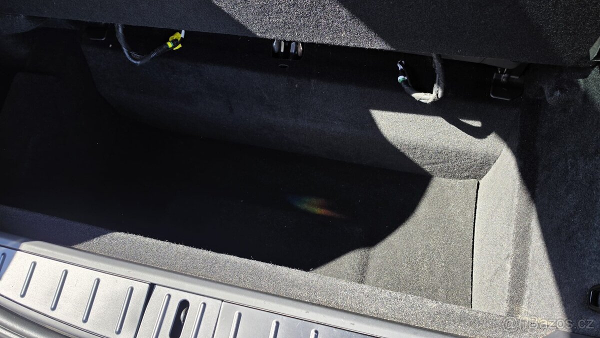 Tesla Model X Plaid 1020 koní - 7