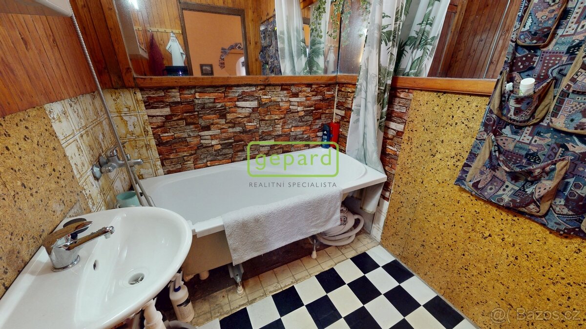 Byt 3+1 na sídlišti Špičák VÝRAZNÁ SLEVA - 7