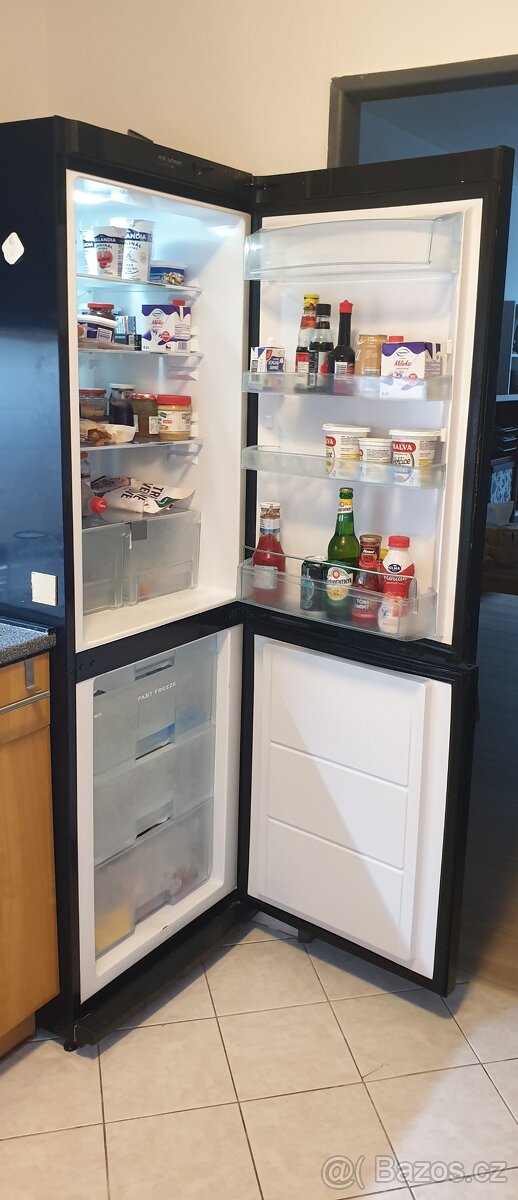 kuchyň s funkčními spotřebiči v zachovalém stavu - 7