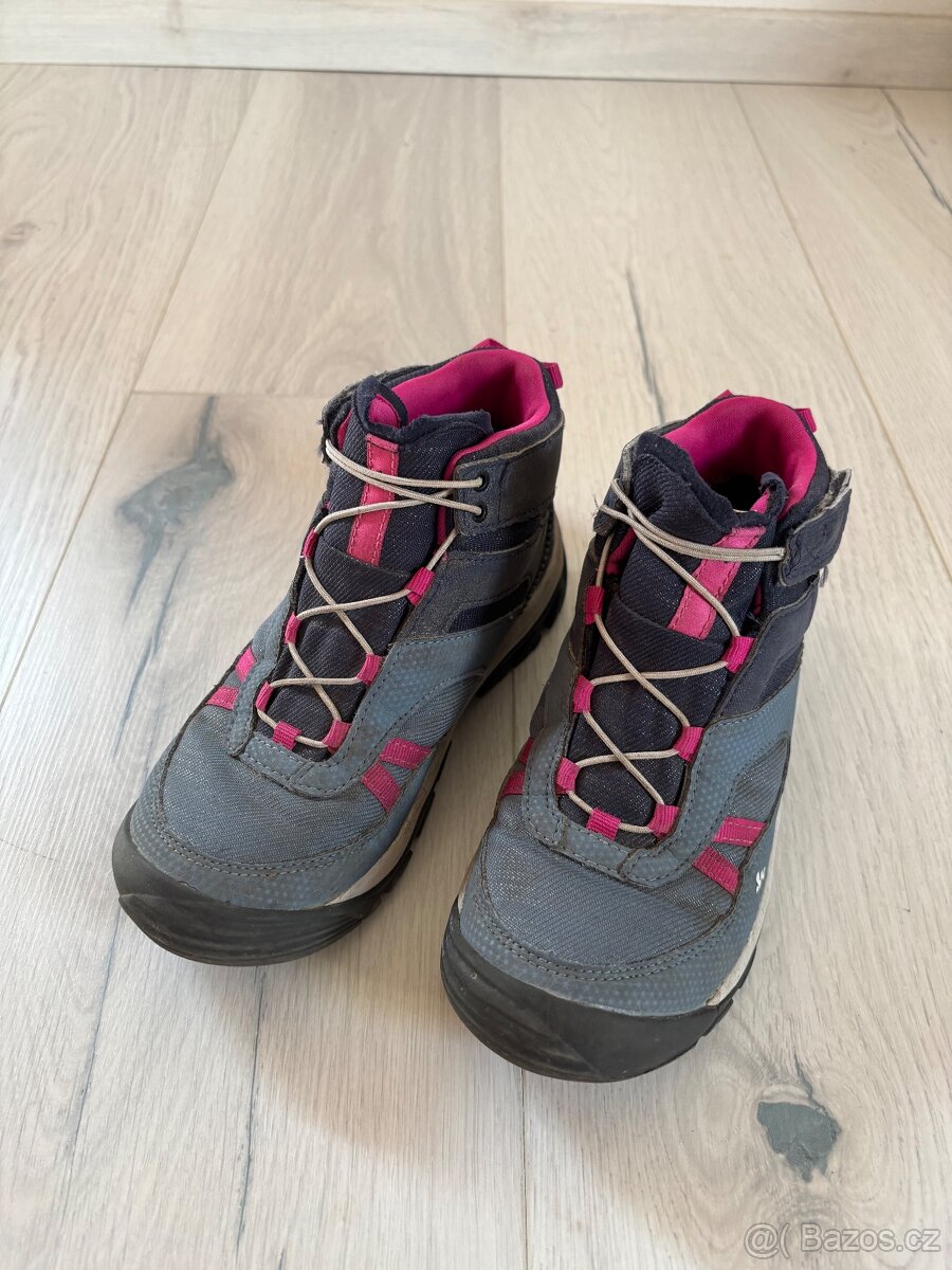 Turisticke kotnickove boty Queshua, vel.32 a 36 - 7