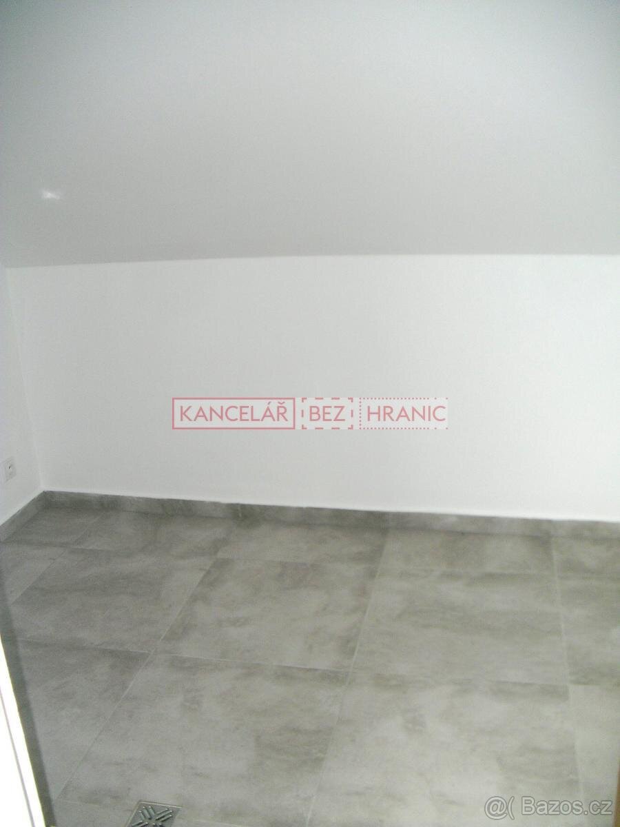 Pronájem podkrovního bytu,78 m2,Hluk - 7