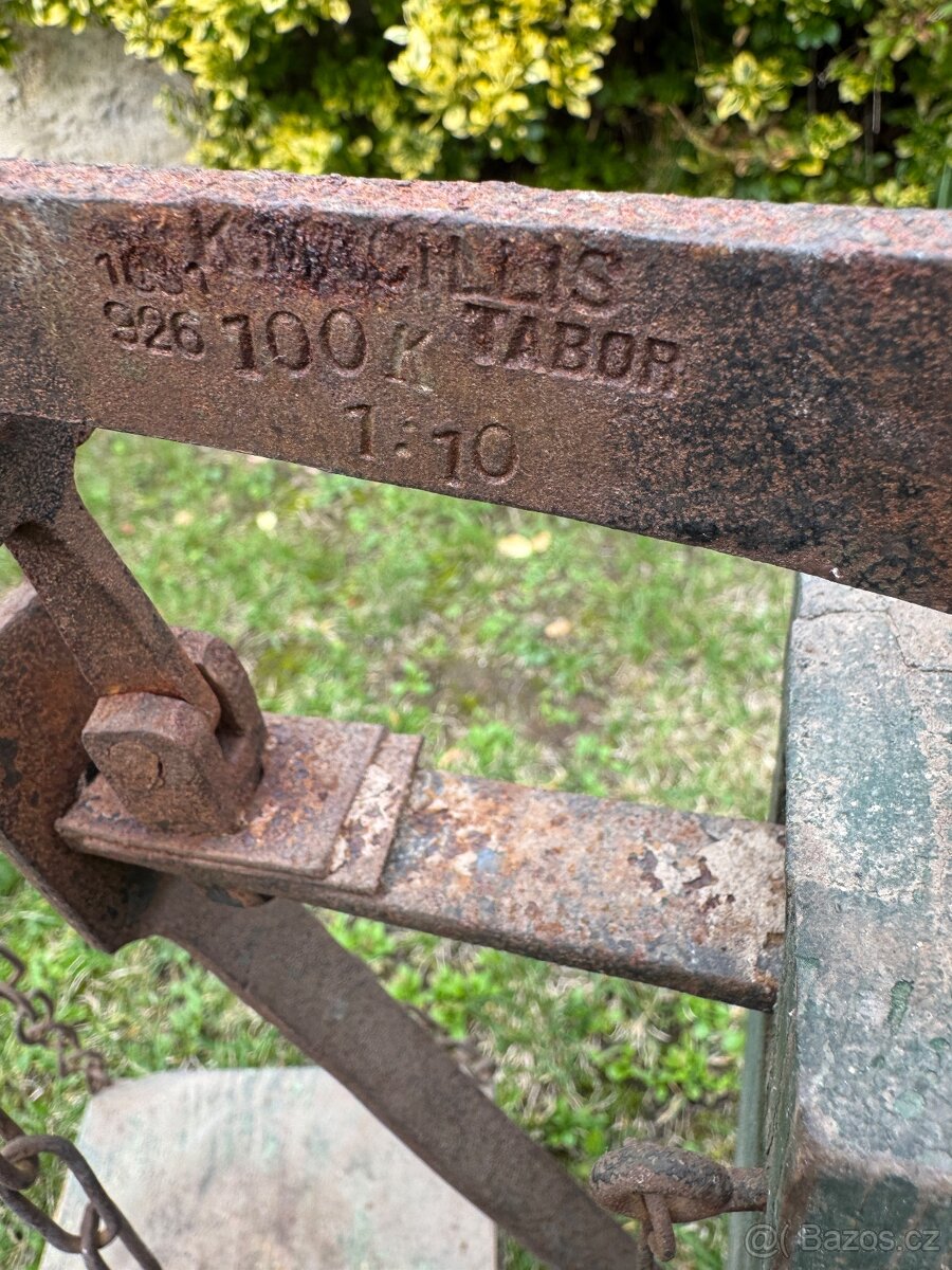 Váha decimálka včetně závaží - 7