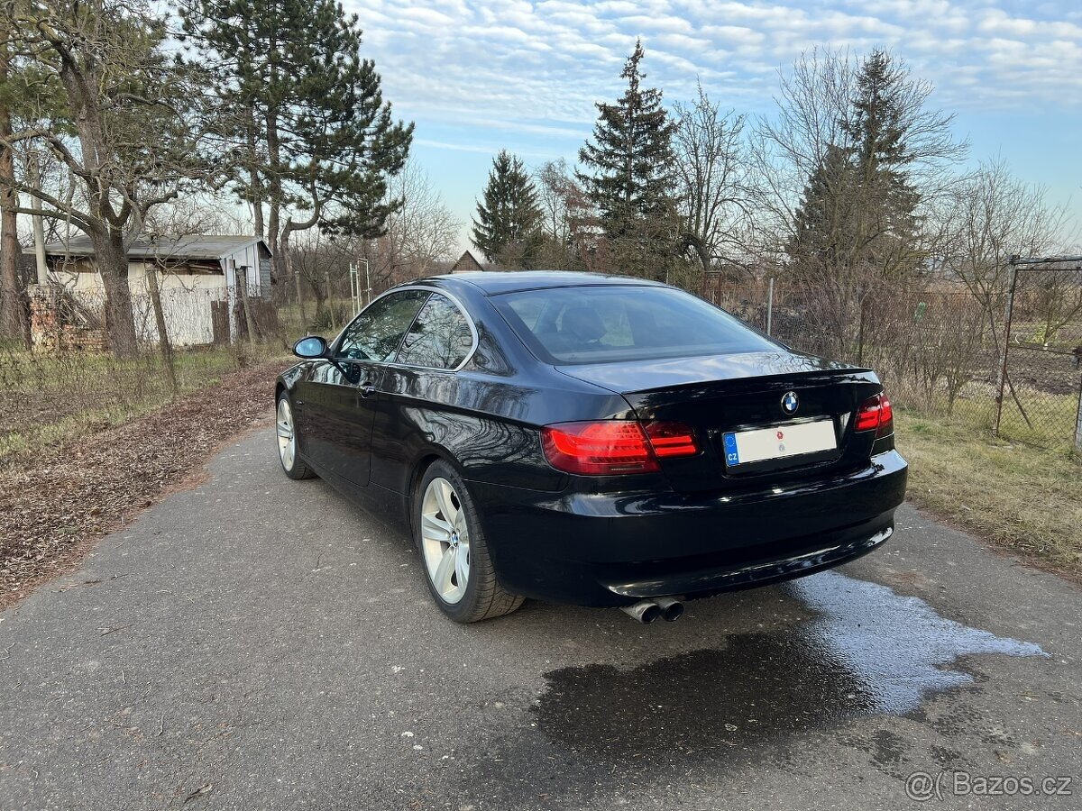 BMW e92 325i 160kW Manuál REZERVACE DO 7.1 - 7