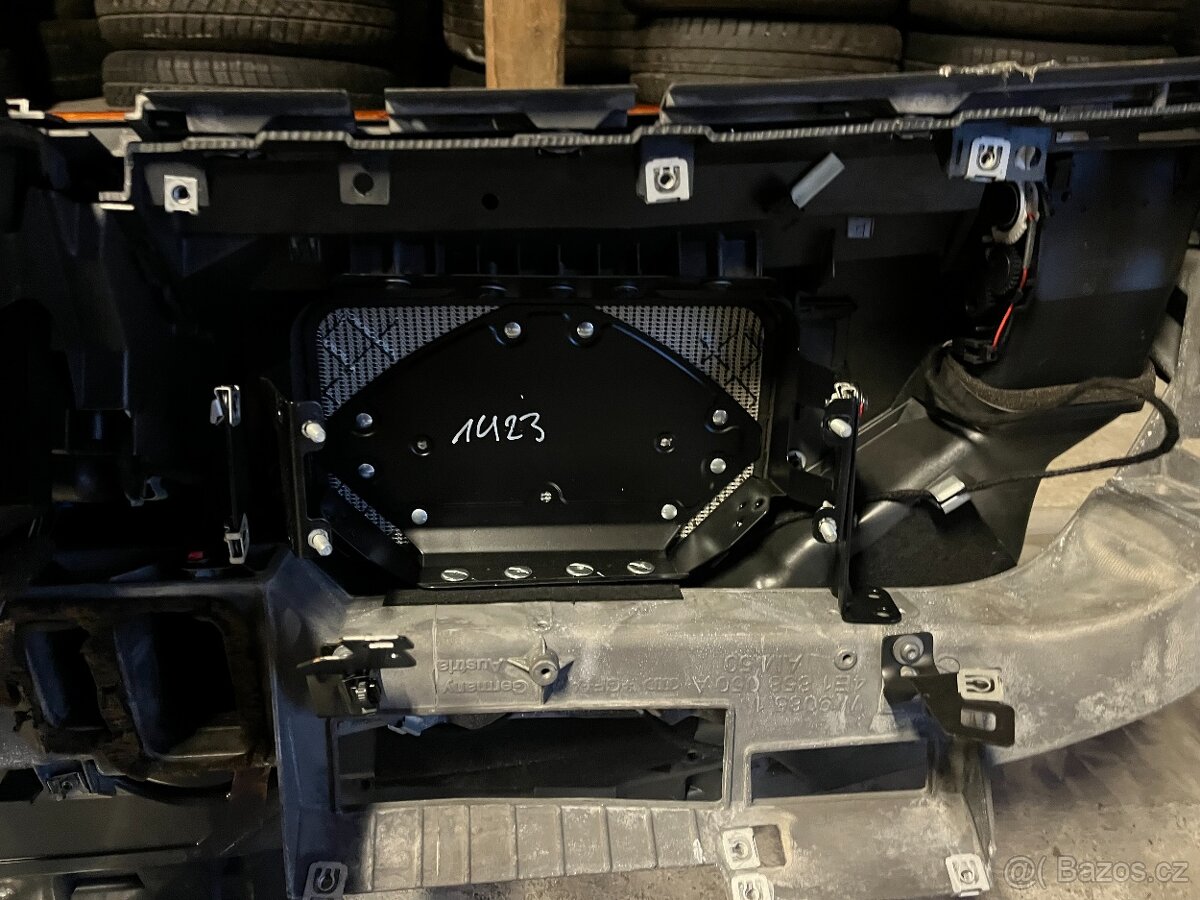 PALUBNÍ DESKA AUDI ČERNÁ A8 4E D3 4E1857003D - 7