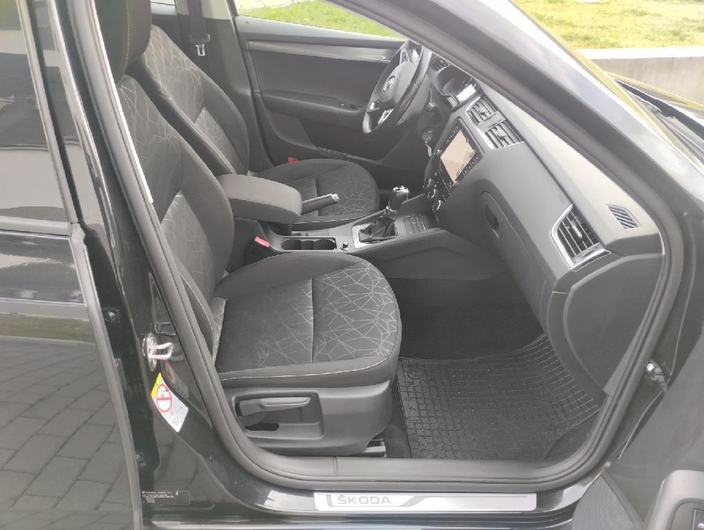 skoda octavia 2.0tsi dsg.140kw.rv 2019.navi.full led. - 7